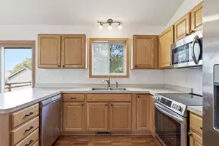 1114 Hidden Creek Blvd, Mayer, MN 55360 - Photo 11