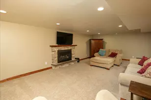 1424 Woodland Dr SW, Rochester, MN 55902 - Photo 17