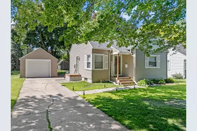 1903 4th Avenue SW, Austin, MN 55912 - Photo 1