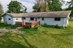 1519 6th Ave, Mountain Lake, MN 56159 - Photo 3