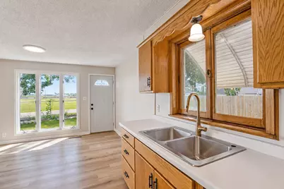 1407 4th Avenue SW, Austin, MN 55912 - Photo 21
