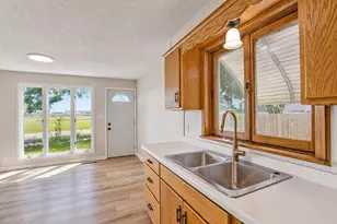 1407 4th Ave SW, Austin, MN 55912 - Photo 21