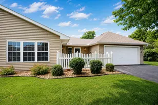 2102 Oak Tree Ln, Austin, MN 55912 - Photo 1