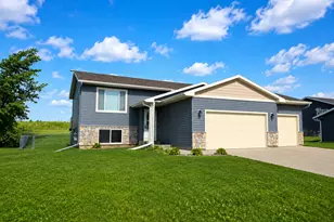 906 7th Ave, Wanamingo, MN 55983 - Photo 3