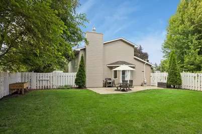 10028 Park Circle, Bloomington, MN 55420 - Photo 5