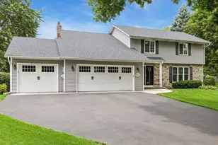 10673 Monticello Ln N, Maple Grove, MN 55369 - Photo 3