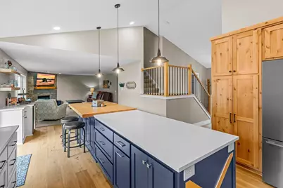 9142 Harpers Court NE, Blaine, MN 55449 - Photo 3