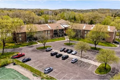 3850 Plymouth Boulevard #223, Plymouth, MN 55446 - Photo 3
