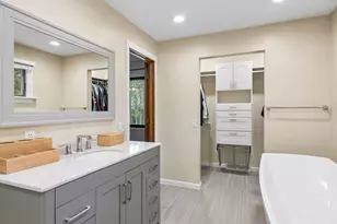 1148 Kenilworth Dr, Woodbury, MN 55125 - Photo 29