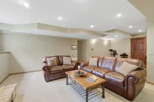 5025 W 94th St, Bloomington, MN 55437 - Photo 17