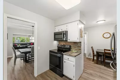 6435 Vernon Avenue S, Edina, MN 55436 - Photo 9