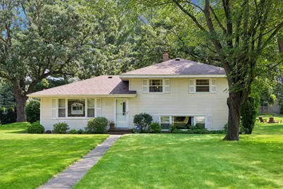 2163 29th Avenue NW, New Brighton, MN 55112 - Photo 3