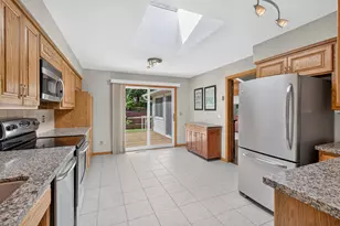 4409 Flag Ave N, New Hope, MN 55428 - Photo 7