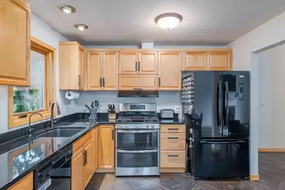 2840 Mayflower Avenue, Minnetonka, MN 55305 - Photo 13