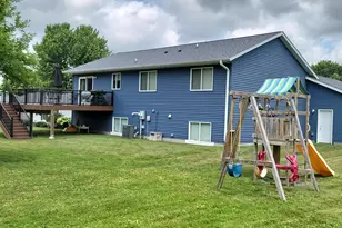 1113 9th St, Gaylord, MN 55334 - Photo 5