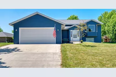1113 9th Street, Gaylord, MN 55334 - Photo 1