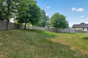 12628 Dutch Ct, Apple Valley, MN 55124 - Photo 35