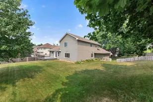 12628 Dutch Ct, Apple Valley, MN 55124 - Photo 37