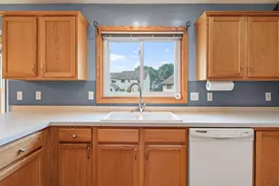12628 Dutch Ct, Apple Valley, MN 55124 - Photo 11