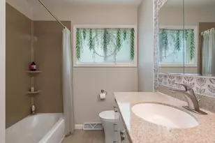 136 Marion Ln, Mankato, MN 56001 - Photo 21