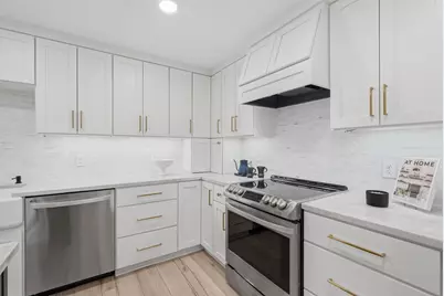 5100 France Avenue S #102, Edina, MN 55410 - Photo 11