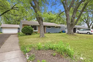 2360 Circle Dr, White Bear Lake, MN 55110 - Photo 23