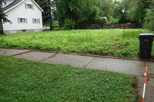 139 Granite St, Saint Paul, MN 55117 - Photo 3