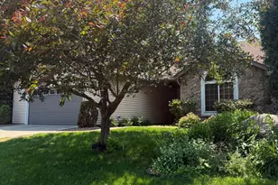 1004 Oak Pond Dr, Sartell, MN 56377 - Photo 1