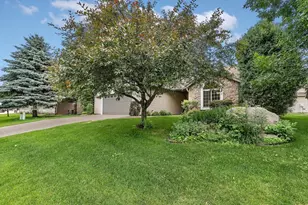 1004 Oak Pond Dr, Sartell, MN 56377 - Photo 1