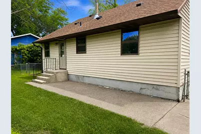 720 22nd Street NE, Owatonna, MN 55060 - Photo 5