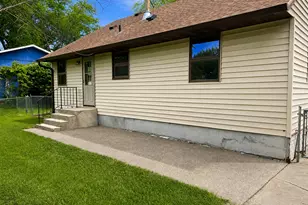 720 22nd St NE, Owatonna, MN 55060 - Photo 5