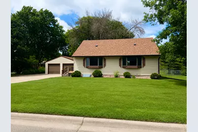 720 22nd Street NE, Owatonna, MN 55060 - Photo 1