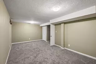 4872 Grenwich Trail N, Oakdale, MN 55128 - Photo 15