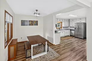 2207 Holloway Ave E, North Saint Paul, MN 55109 - Photo 15