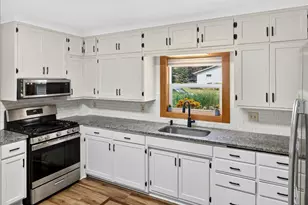 2207 Holloway Ave E, North Saint Paul, MN 55109 - Photo 23