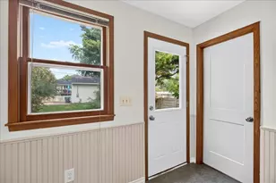 2207 Holloway Ave E, North Saint Paul, MN 55109 - Photo 29