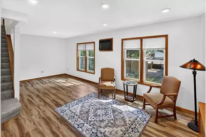 2207 Holloway Avenue E, North Saint Paul, MN 55109 - Photo 17