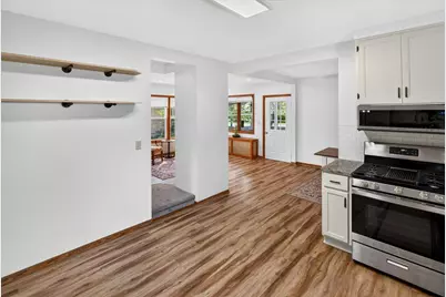 2207 Holloway Avenue E, North Saint Paul, MN 55109 - Photo 25