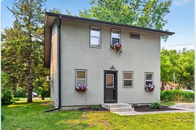 2207 Holloway Avenue E, North Saint Paul, MN 55109 - Photo 9