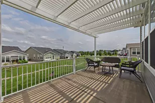 196 Liberty Heights Dr, Chaska, MN 55318 - Photo 31
