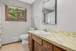 5915 Hidden Oaks Cir SE, Prior Lake, MN 55372 - Photo 11