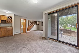 560 Donegal Cir, Shoreview, MN 55126 - Photo 11