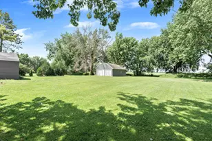 22341 570th Ave, Austin, MN 55912 - Photo 17