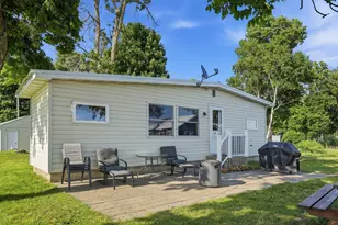 5589 Wildwood Ave, Isle, MN 56342 - Photo 15
