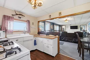 5589 Wildwood Ave, Isle, MN 56342 - Photo 3