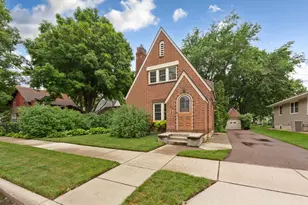 628 Grant Ave, North Mankato, MN 56003 - Photo 1