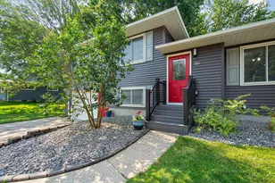 762 E Prince St, Lake Crystal, MN 56055 - Photo 3