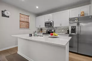 2215 Gateway Hill Rd, North Saint Paul, MN 55109 - Photo 7
