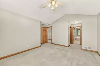 1110 Southern Hills Lane SW, Rochester, MN 55902 - Photo 33