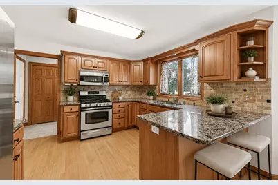 1110 Southern Hills Lane SW, Rochester, MN 55902 - Photo 5